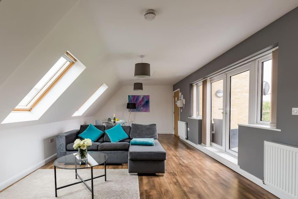 Tm - Rana Court 1 Bedroom Apartment With Balcony Oxford Exterior foto